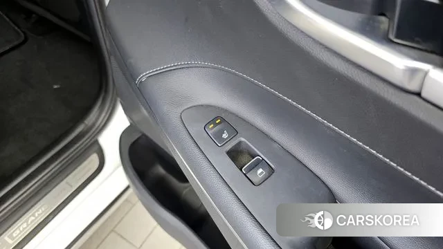 Hyundai Grandeur IG Hybrid id 3129446 из Кореи 10