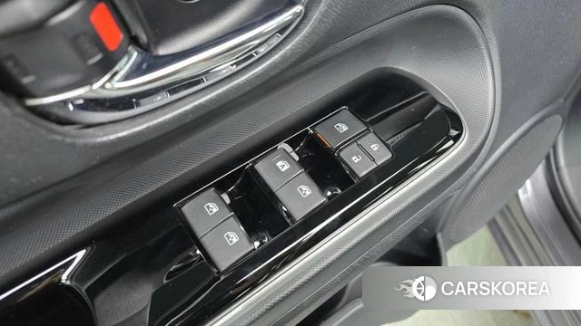 Toyota Prius C id 3820939 из Кореи 10