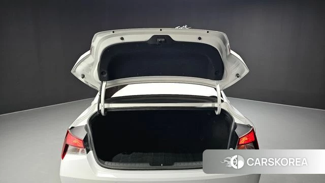 Hyundai Avante Hybrid (CN7) id 4688180 из Кореи 10