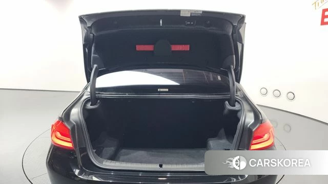 BMW 5 Series (G30) id 4459604 из Кореи 10