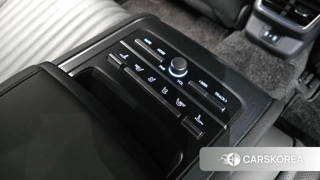 Hyundai Grandeur (GN7) id 4479905 из Кореи 10
