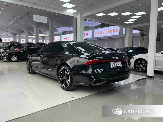 Audi A7L id 4255918 из Китая 10
