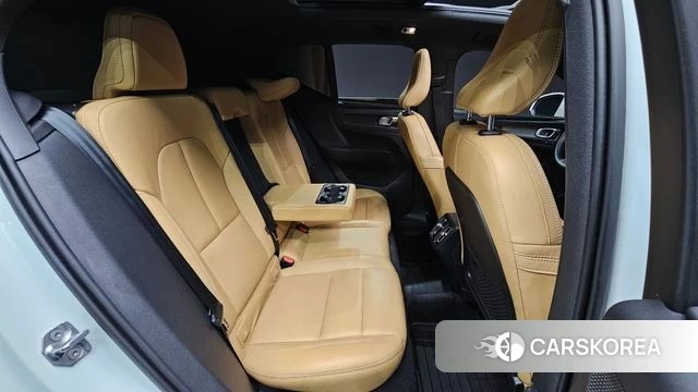 Volvo XC40 id 3916050 из Кореи 10