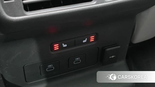 Land Rover Range Rover Velar id 4342353 из Кореи 10