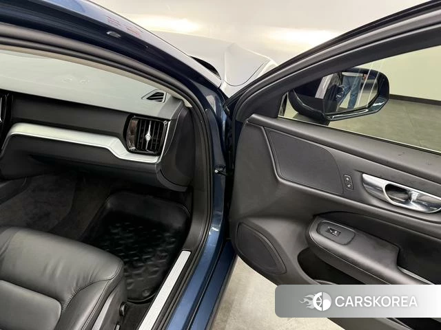 Volvo S60 id 4253611 из Китая 10