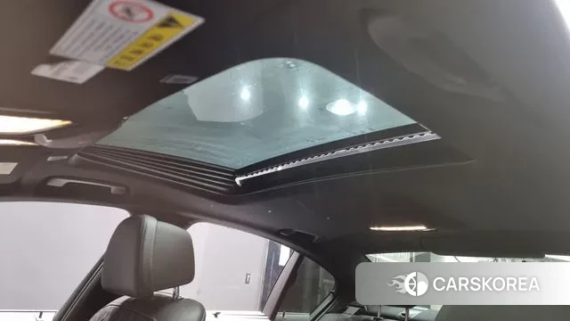 BMW 5 Series (G30) id 3402693 из Кореи 10