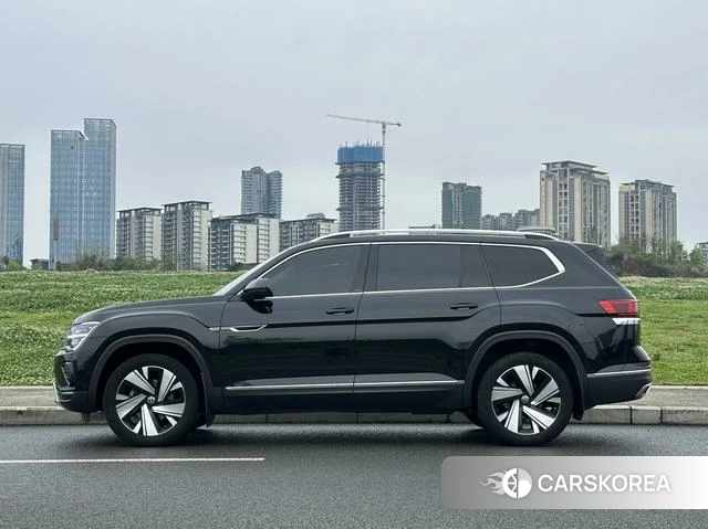Volkswagen Tourang id 4299726 из Китая 10