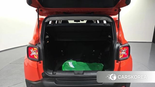 Jeep Renegade id 4377337 из Кореи 10