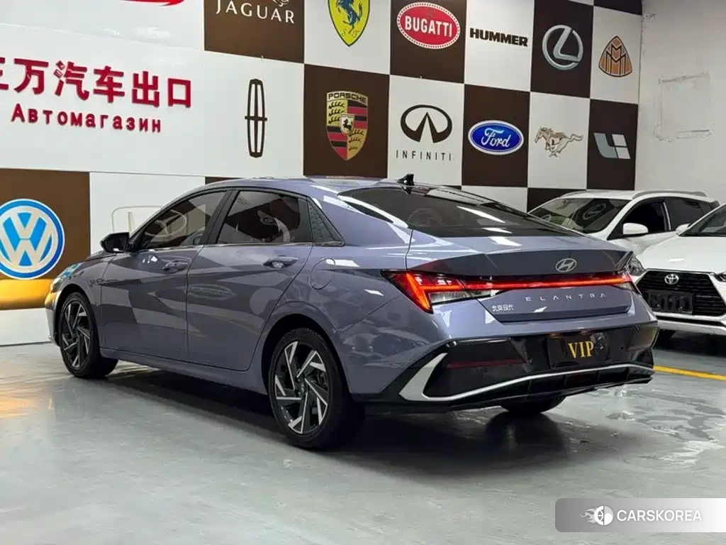 Hyundai Elantra id 4669322 из Китая 10