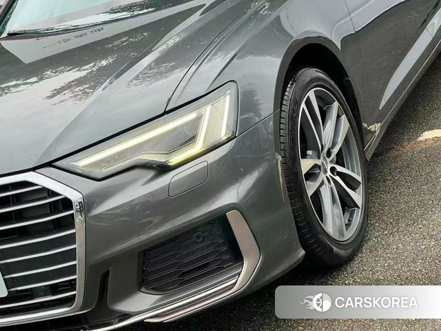 Audi A6L id 4217506 из Китая 10
