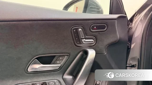 Mercedes-Benz A-Class W177 id 3711344 из Кореи 10