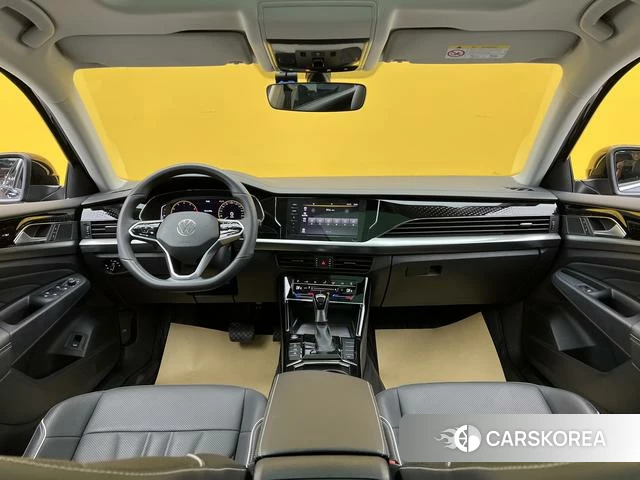 Volkswagen Passat id 4257710 из Китая 10