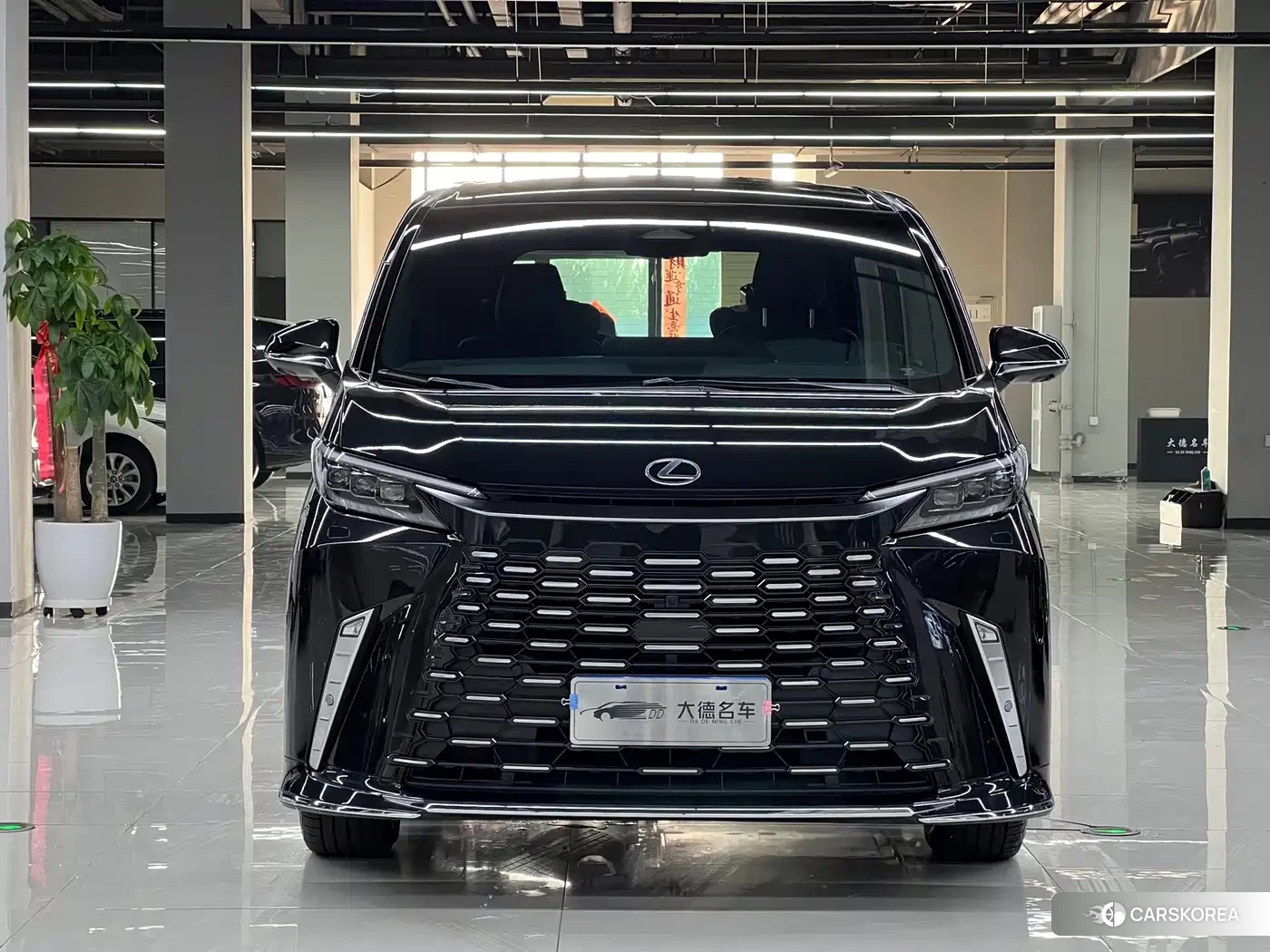 Lexus LM id 4664431 из Китая 10