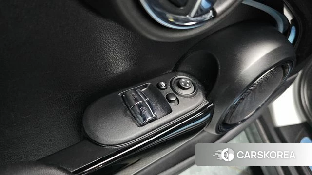 Mini Cooper Electric id 4427867 из Кореи 10