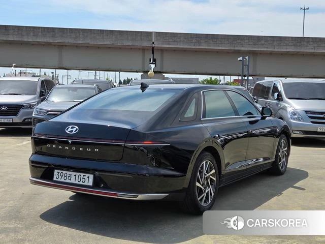 Hyundai Grandeur (GN7) id 4367625 из Кореи 10