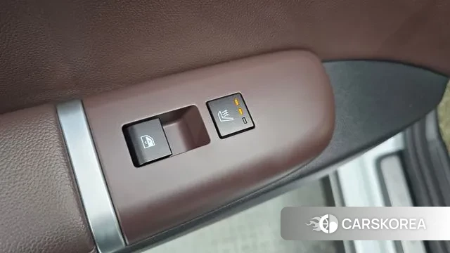 Hyundai Grandeur (GN7) id 3426916 из Кореи 10