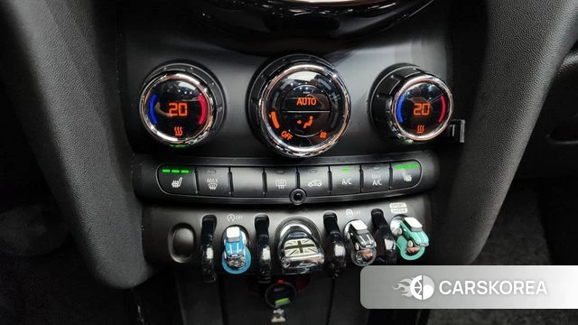 Mini Cooper S Convertible id 4283765 из Кореи 10