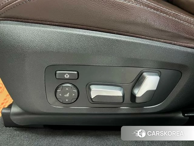 BMW X3 id 3889106 из Китая 10