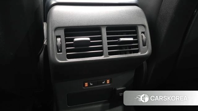 Land Rover Range Rover Velar id 4775871 из Кореи 10