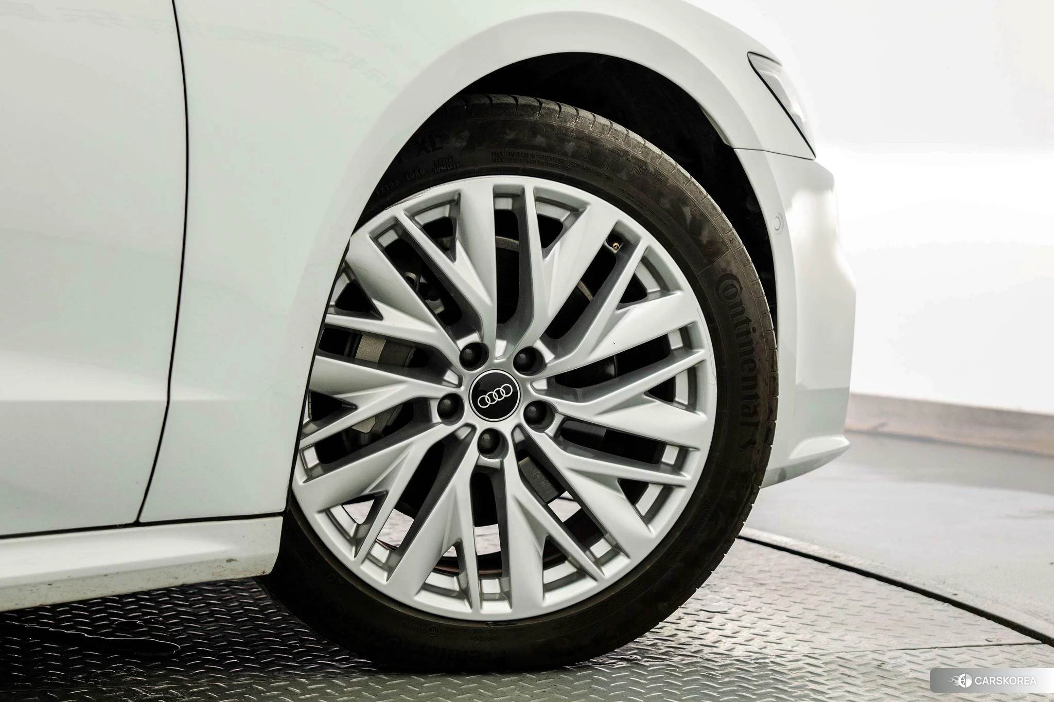 Audi A7 id 4467491 из Китая 10