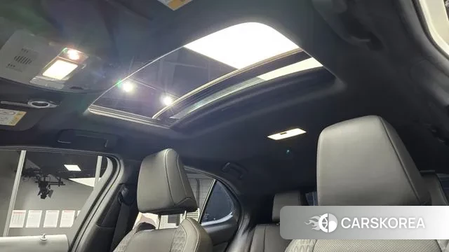 Lexus UX250h id 3601778 из Кореи 10