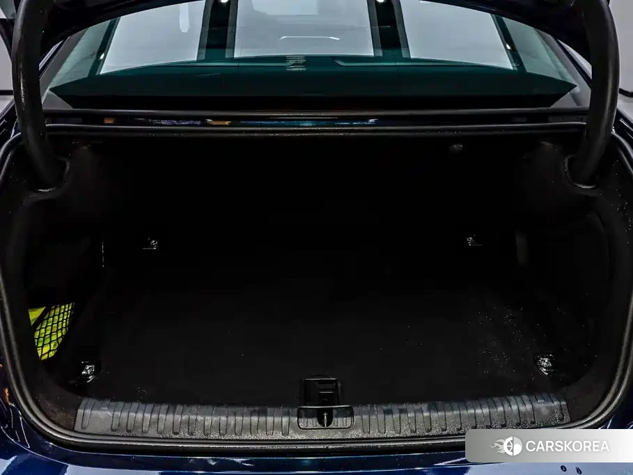 Audi A7L id 4649227 из Китая 10