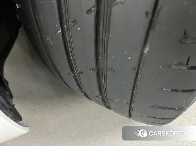 BMW 5 Series (G30) id 3469752 из Кореи 10