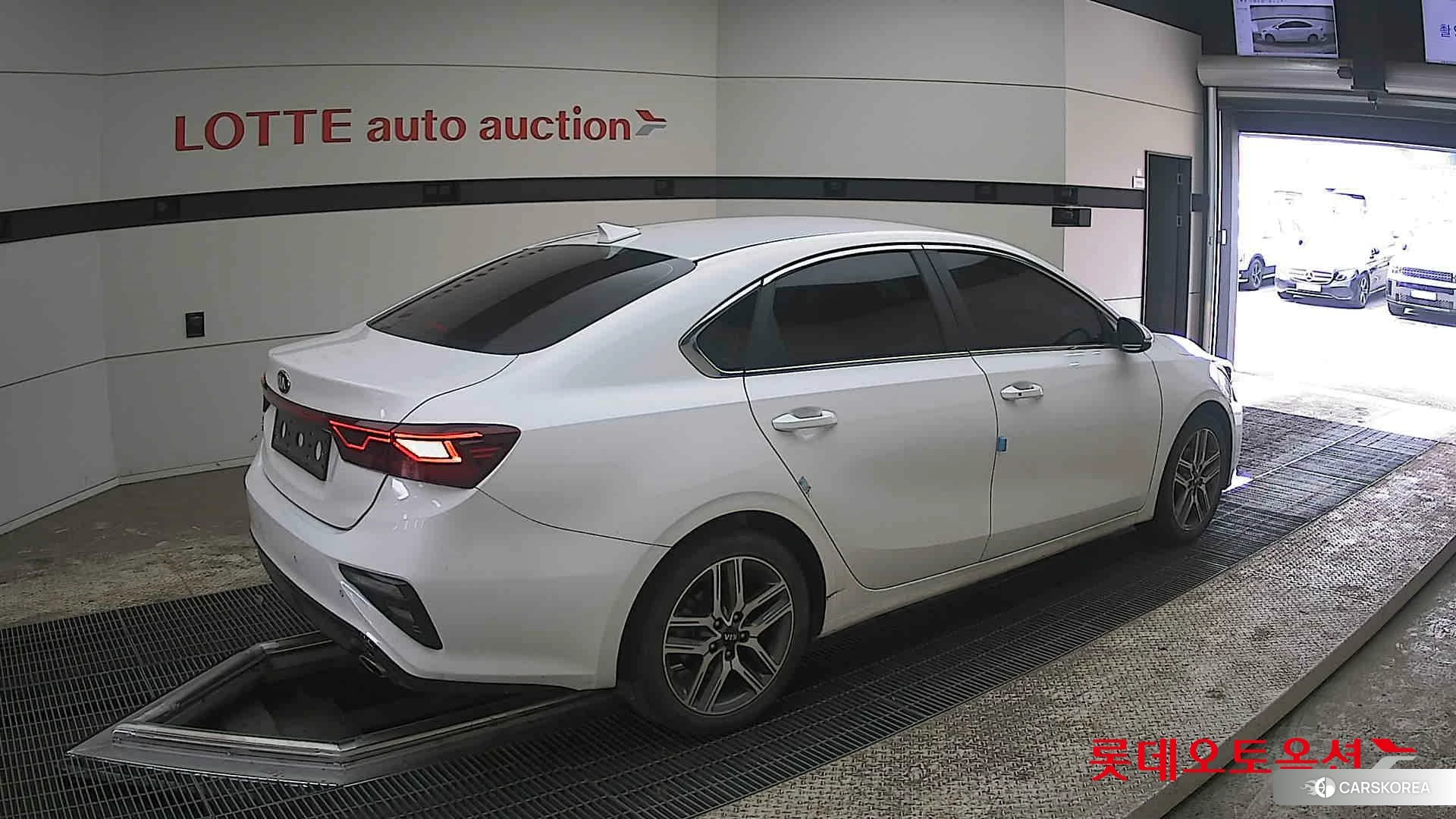 Kia K3 id 3888389 из Кореи 10