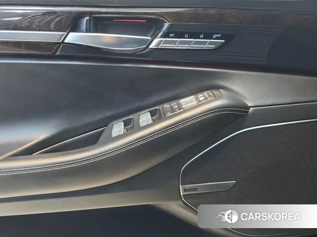 Genesis G90 id 3732785 из Кореи 10