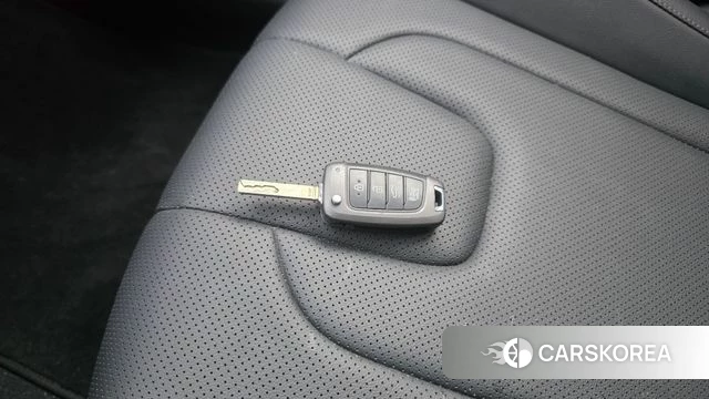 Hyundai Avante (CN7) id 4604615 из Кореи 10