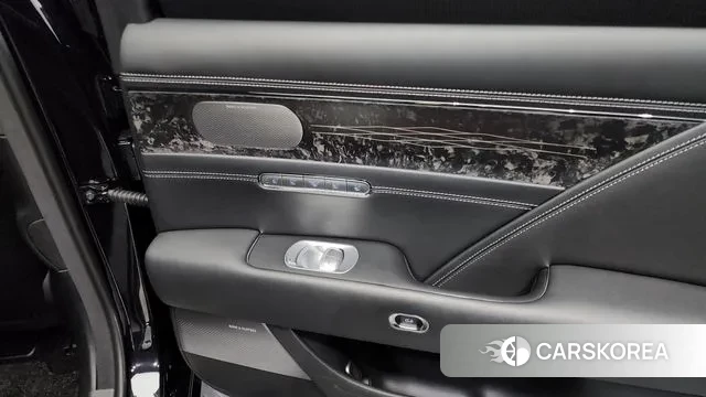 Genesis G90 (RS4) id 3550828 из Кореи 10