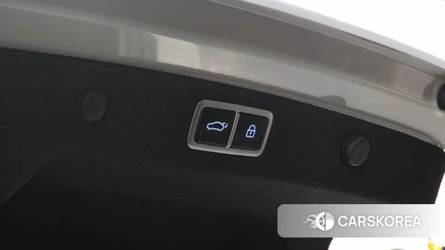 Hyundai Grandeur (GN7) id 3909762 из Кореи 10