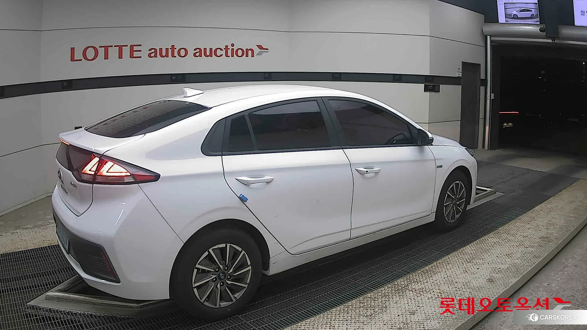 Hyundai IONIQ Electric id 4296832 из Кореи 10