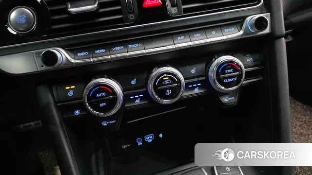 Genesis G70 id 3772597 из Кореи 10