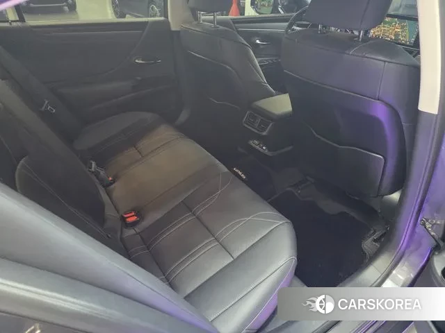 Lexus ES300h 7th generation id 3341954 из Кореи 10