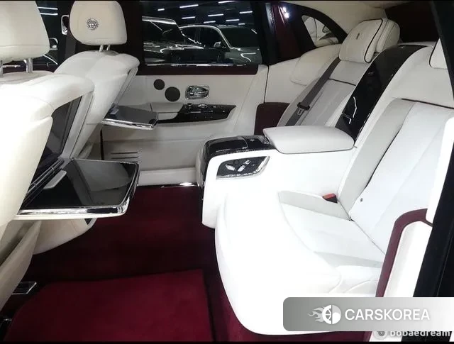 Rolls-Royce Phantom id 3026939 из Кореи 10