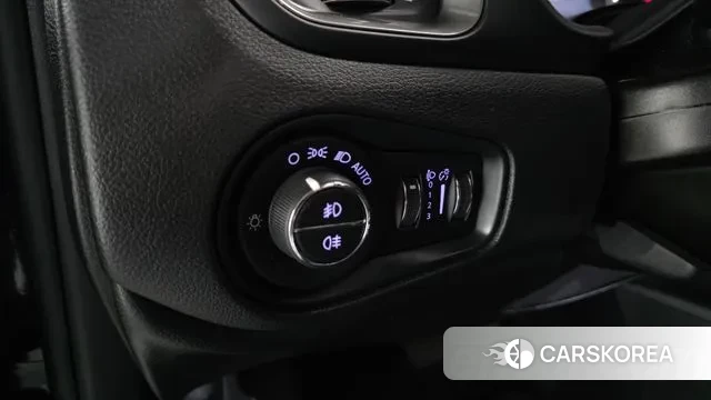 Jeep Renegade id 3324743 из Кореи 10