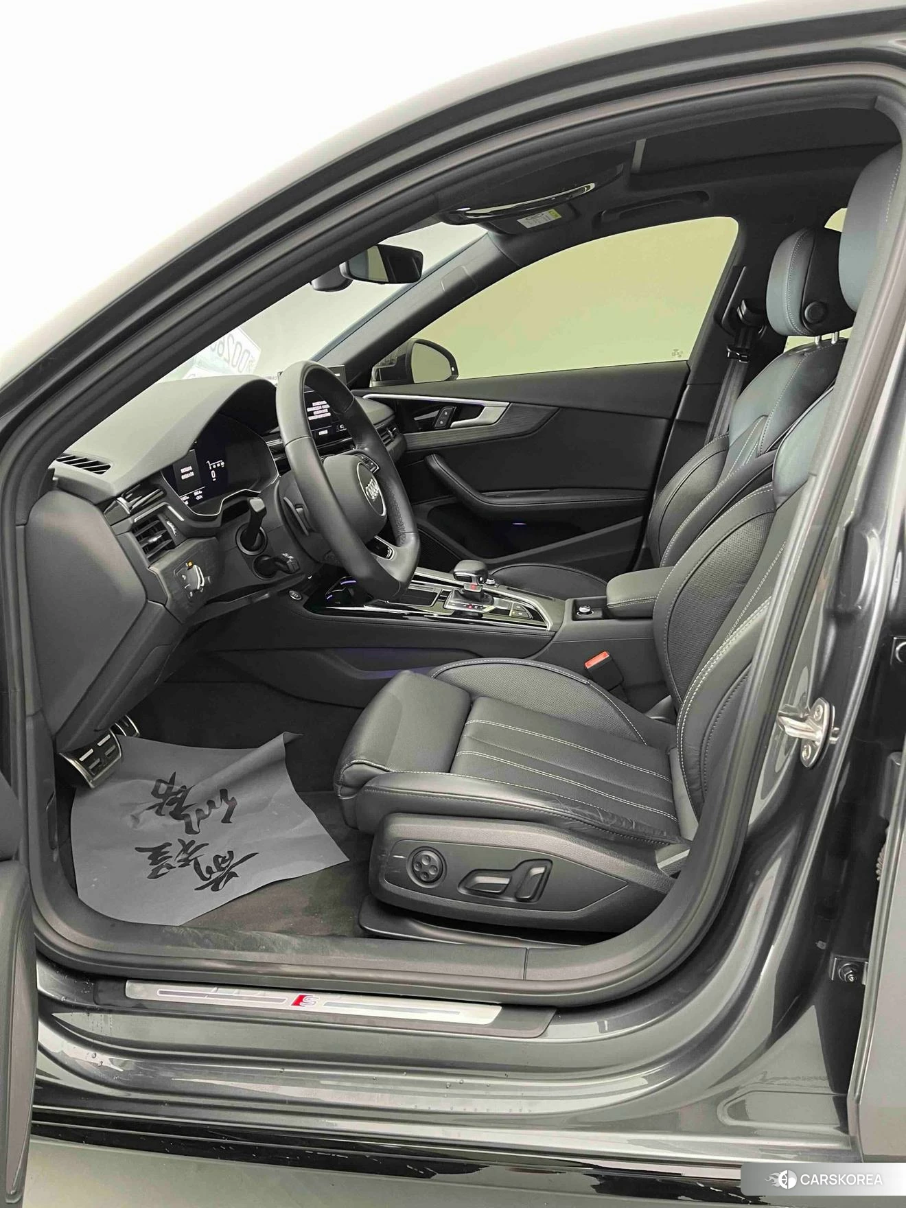 Audi A4L id 4498698 из Китая 10