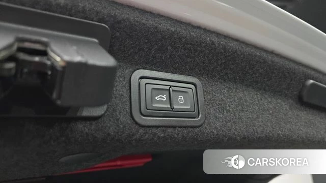 Audi A6 (C8) id 3853095 из Кореи 10