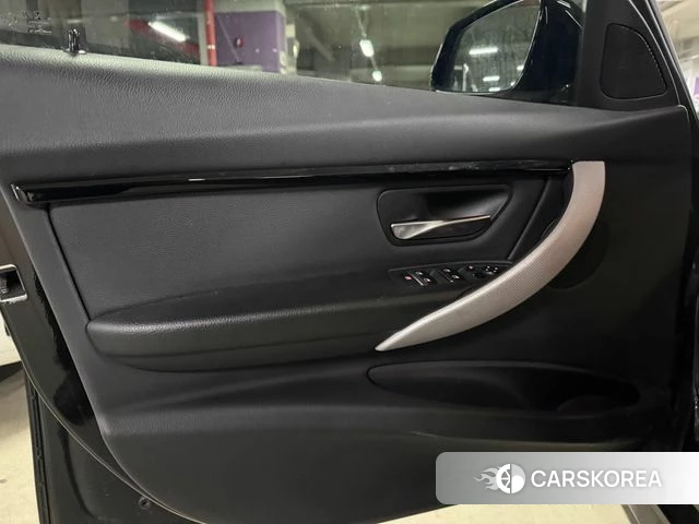 BMW 3 Series (F30) id 3861822 из Кореи 10