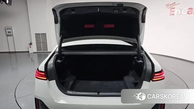 BMW 5 Series (G60) id 3436821 из Кореи 10