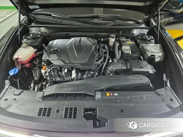 Hyundai Grandeur (GN7) id 3383499 из Кореи 10