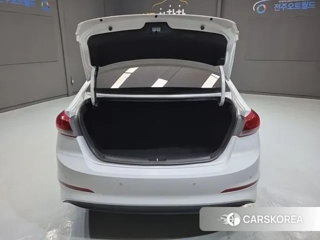 Hyundai Avante AD id 3593511 из Кореи 10