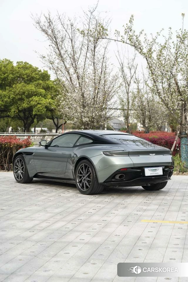 Aston Martin DB11 id 4238952 из Китая 10