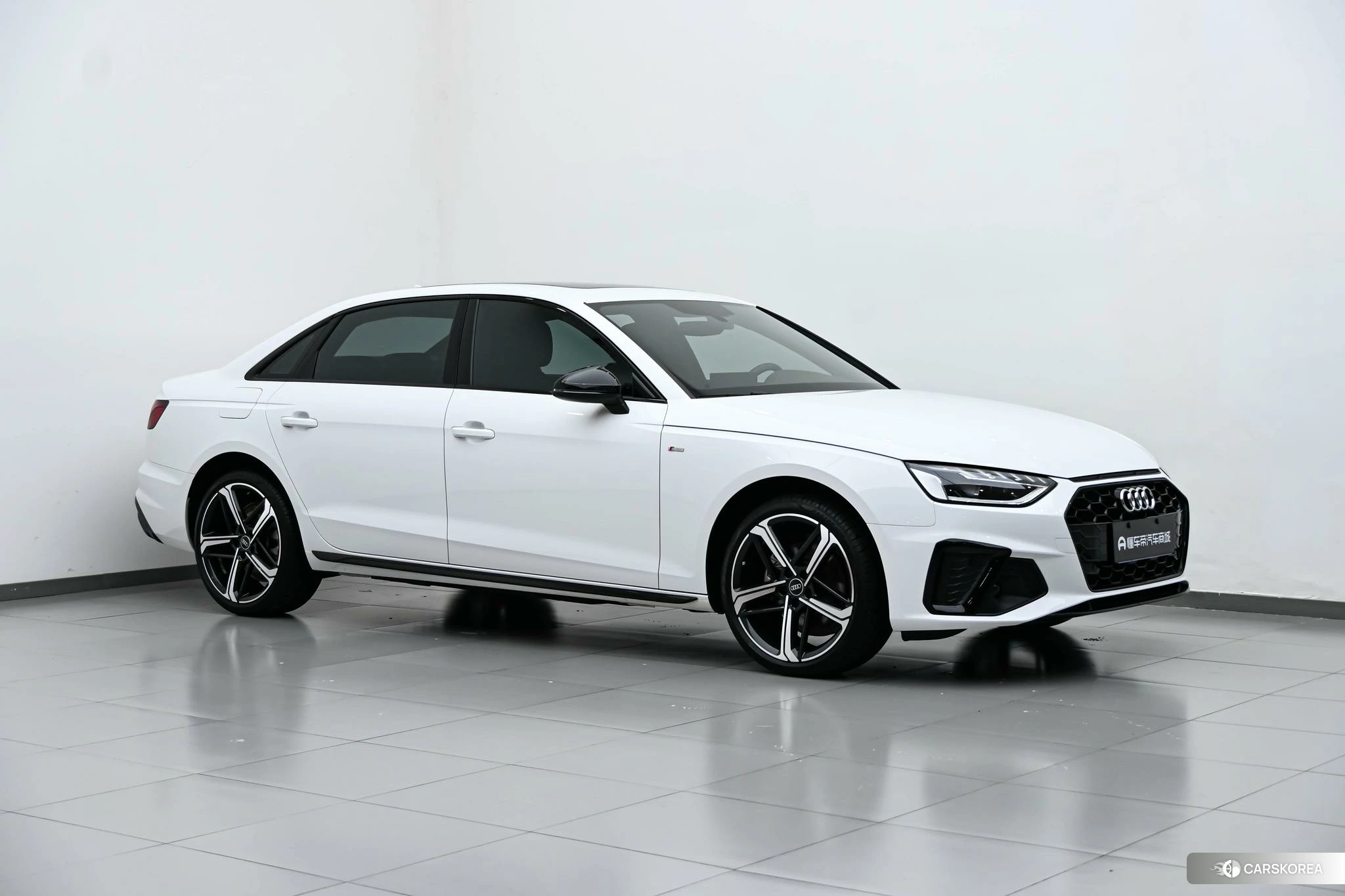 Audi A4L id 4479337 из Китая 10