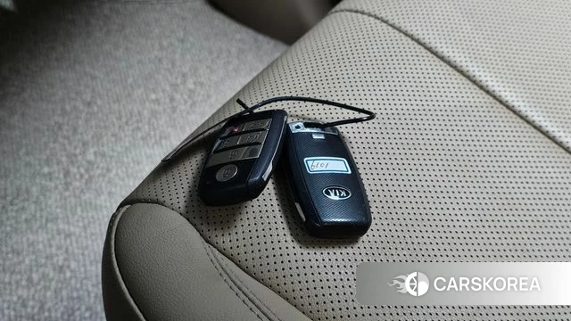 Kia All New Carnival id 4605494 из Кореи 10