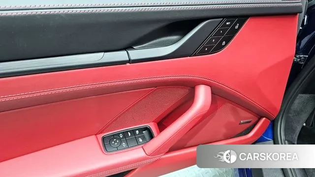 Porsche 911(992) id 3405614 из Кореи 10