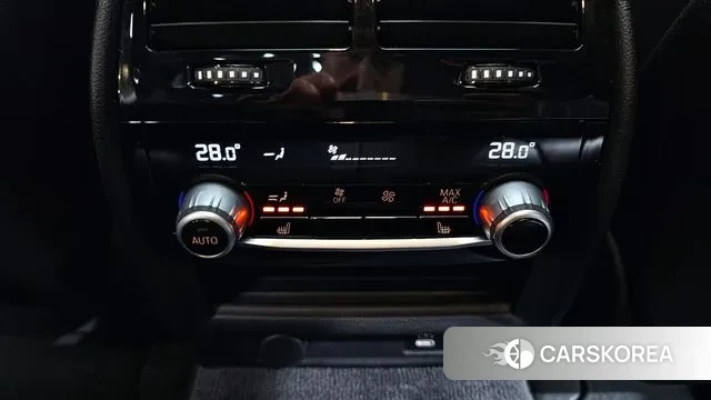 BMW 5 Series (G30) id 3541089 из Кореи 10