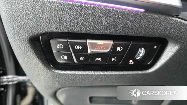 BMW 3 Series (G20) id 4495577 из Кореи 10