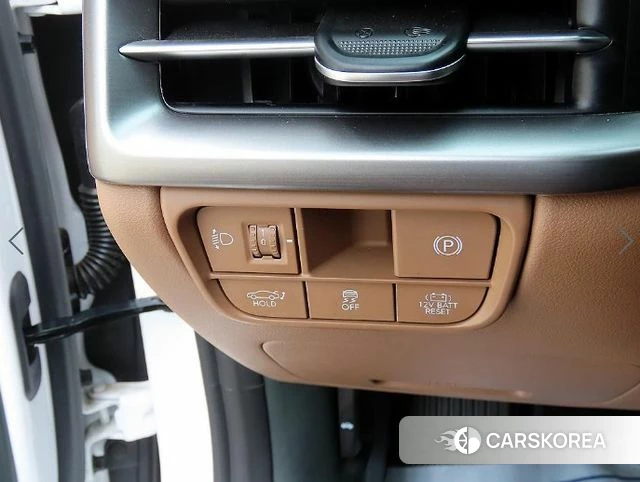 Hyundai Grandeur Hybrid (GN7) id 3883341 из Кореи 10